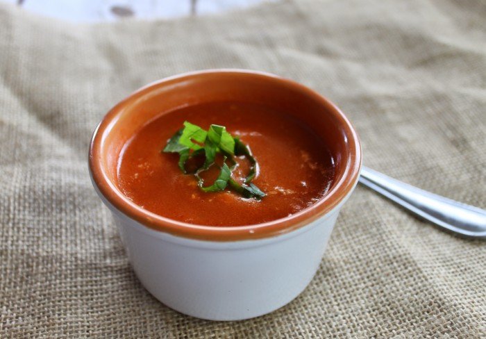 weight-watchers-creamy-tomato-basil-soup-horzontal