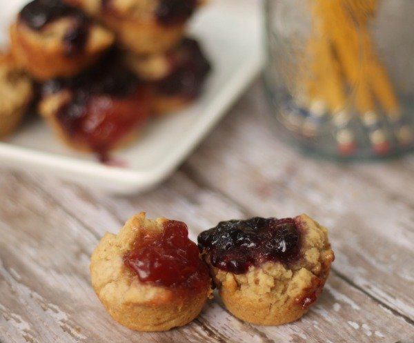 mini pbj muffins