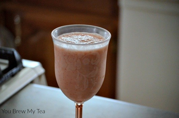 Check out this great Weight Watchers breakfast Strawberry Banana Smoothie recipe! So easy, delicious and super healthy choice! 