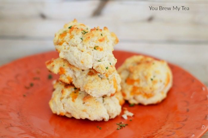 Cheddar Bay Biscuits are a favorite you can now have on Weight Watchers! Check out this SmartPoints recipe today!