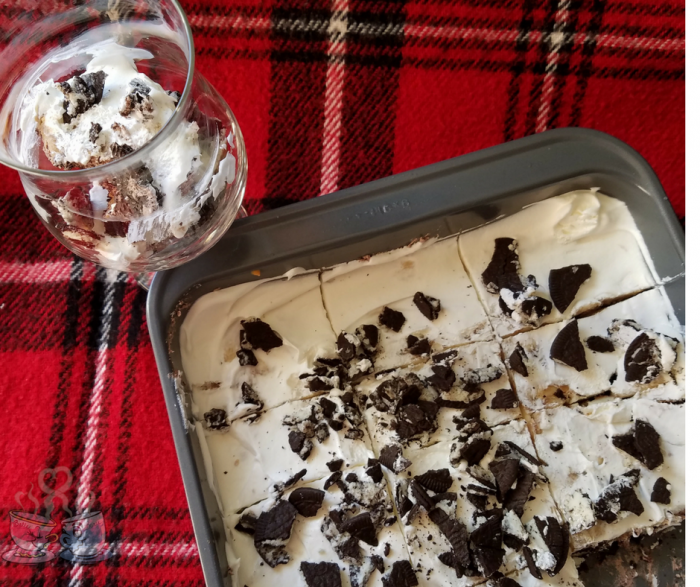 Oreo Pudding Chocolate Lasagna only has 4 SmartPoints per serving and is a great idea for a delicious and easy to make treat that everyone loves! | Weight Watchers Dessert | Oreo Dessert | Weight Watchers Recipe | Pudding Dessert