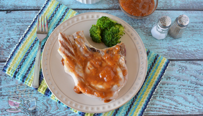 Grilled Pork Chops with Cinnamon Peach Marinade are going to be a new family favorite! Only 6 SmartPoints per pork chop and so easy to prepare!