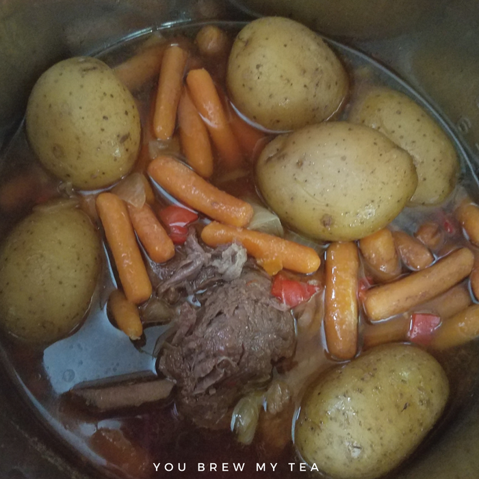 Instant Pot Beef Roast is a great choice for a comfort food meal your family will love! Make our Easy Pot Roast recipe Great for Weight Watchers with only 7 SmartPoints per serving!