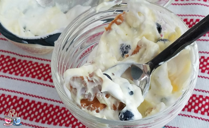 This easy Blueberry No Bake Cheesecake Recipe is a favorite easy dessert that comes together in minutes! It's popular at potlucks and great for any special event. It tastes decadent, but is simple to prepare in just minutes! A great blueberry dessert the whole family will enjoy.