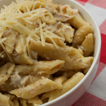 Instant Pot Italian Creamy Chicken Pasta Recipe is ready in just 15 minutes! This pasta recipe is Weight Watchers approved with only 8 SmartPoints!