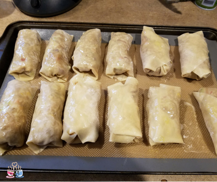 You'll love these Vegan Fried Rice Stuffed Homemade Egg Rolls! They are semi-homemade so come together fast, and full of flavor! Plus only 3 SmartPoints!