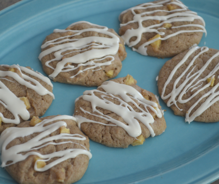 Make our Apple Pie Cookies Recipe and enjoy a delicious treat that is only 2 Weight Watchers FreeStyle Points per cookie!