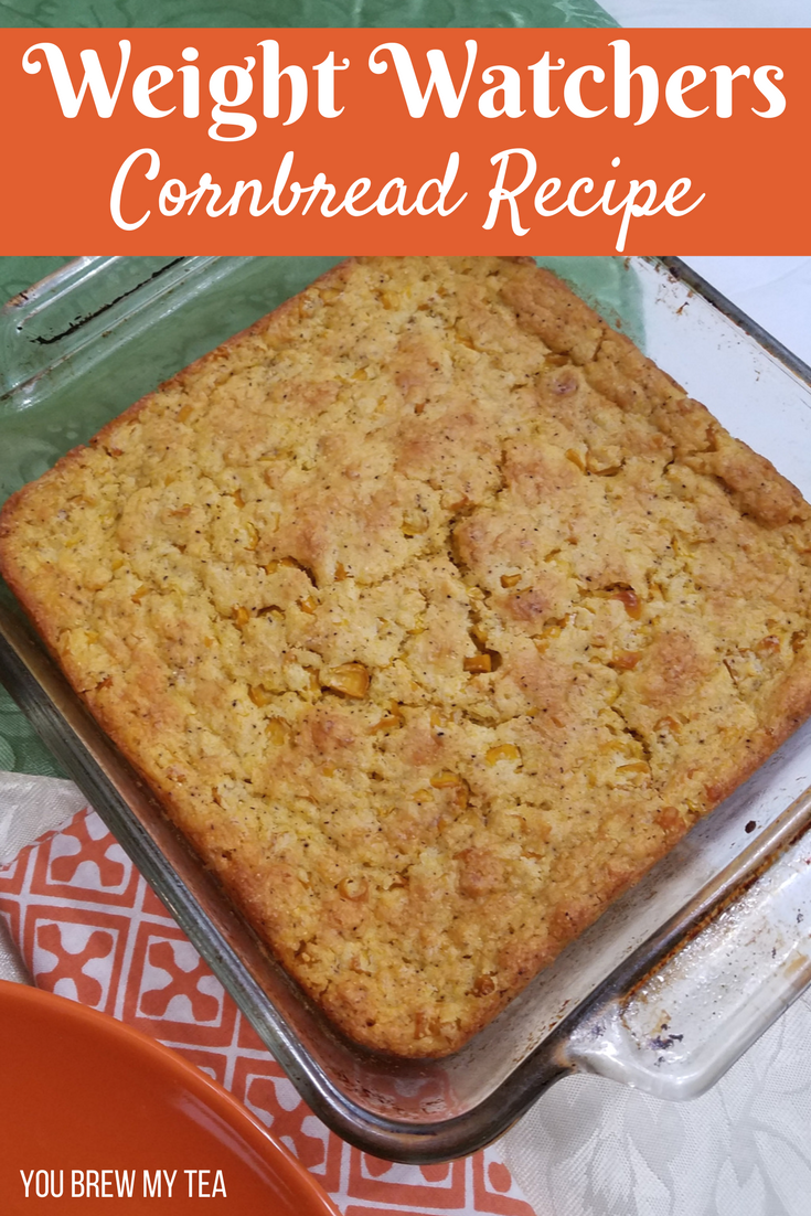 Cornbread Recipe for easy and delicious side to go with chili, soup, and stew! Make this for just 4 SmartPoints on FreeStyle! 