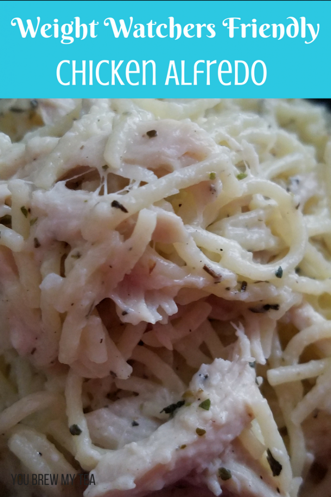 Make our Weight Watchers Chicken Alfredo Recipe for only 6 SmartPoints on the Weight Watchers FreeStyle program! A great delicious meal everyone loves!