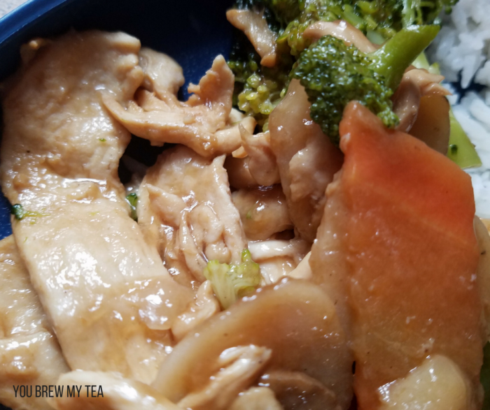 Make our Weight Watchers friendly Chicken stir fry recipe! This is easy and only 1 FreeStyle SmartPoint per serving. It makes a great 30-minute meal! 