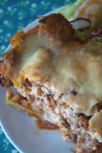 Make our Lightened Up Homemade Lasagna Dish as a great flavorful and family-friendly meal everyone loves for only 6 SmartPoints on Weight Watchers FreeStyle plan!