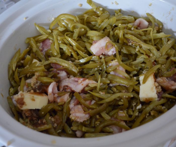 Slow Cooker Best Ever Green Beans are so easy to make and delicious! You'll love the flavor of this FreeStyle Recipe for only 3 SmartPoints per serving on Weight Watchers!
