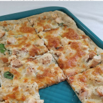 Make our Weight Watchers FreeStyle Recipe for Skinny Chicken Alfredo Pizza! This is so easy, delicious, and kid-friendly! A perfect Weight Watchers pizza recipe!