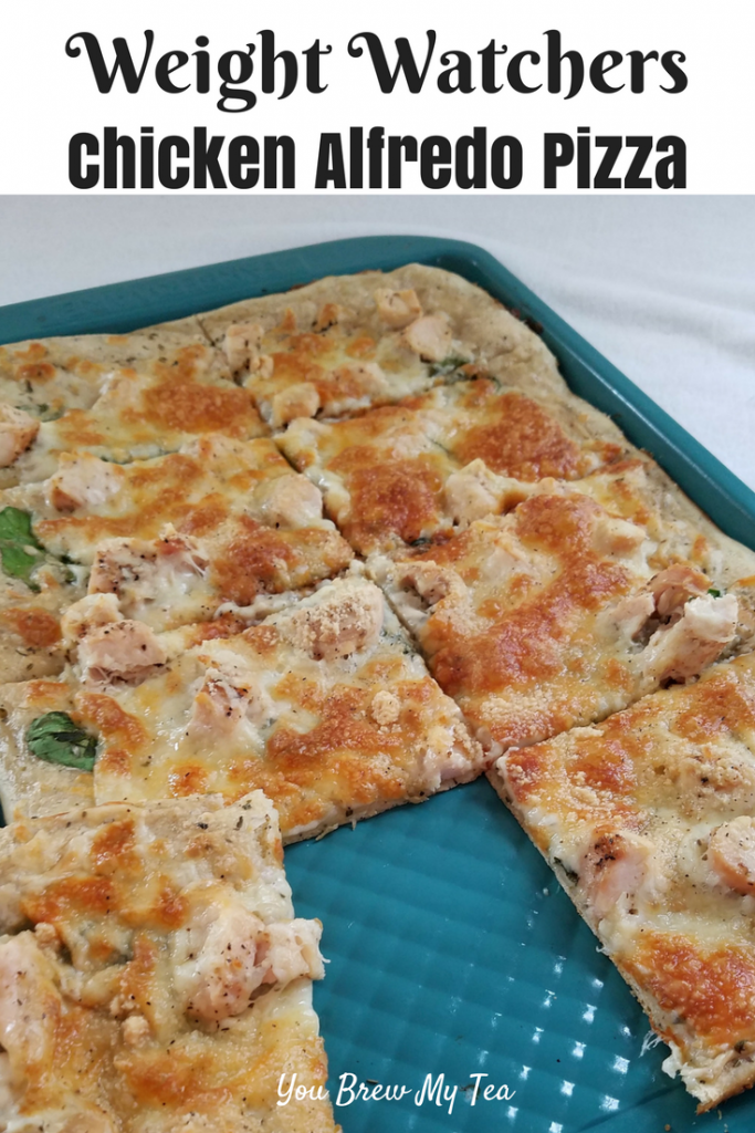 Make our Weight Watchers FreeStyle Recipe for Skinny Chicken Alfredo Pizza! This is so easy, delicious, and kid-friendly! A perfect Weight Watchers pizza recipe!