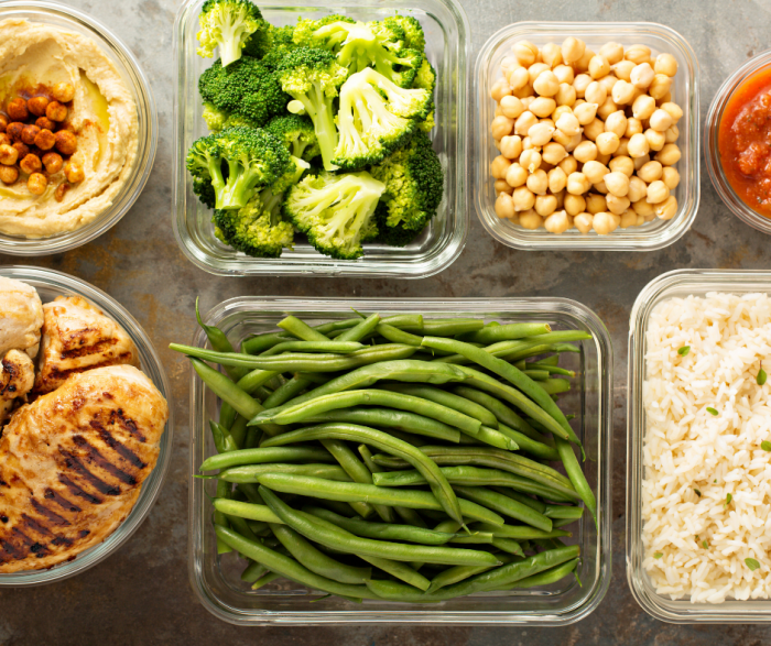 Don't miss our tips for How to Meal Prep with kids underfoot! Moms everywhere know how important a good meal plan is, and how hard it an be when juggling kids. These tips make it easy to stay on budget and on track with your dietary needs.