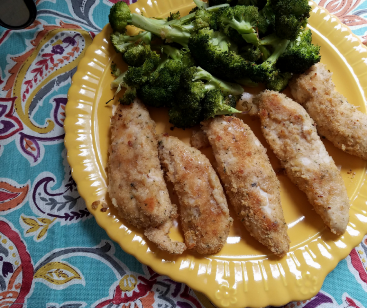 Make our Air Fryer Parmesan Chicken in just minutes! This delicious healthy chicken recipe is only 2 SmartPoints on Weight Watchers FreeStyle! A perfect family friendly chicken dinner idea!