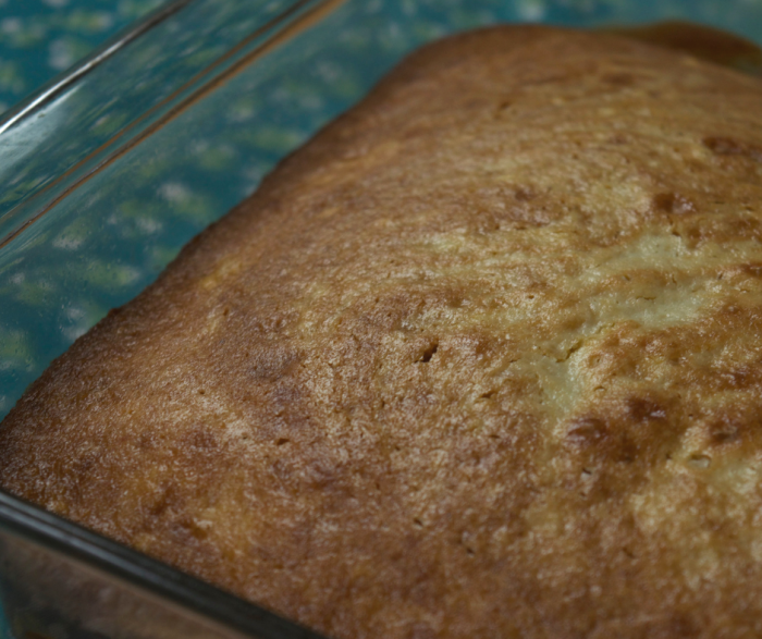 Make our Easy Pumpkin Cream Cheese Bread recipe as a delicious sweet bread your whole family will enjoy. Only 5 WW FreeStyle SmartPoints per serving and deliciously easy to make!