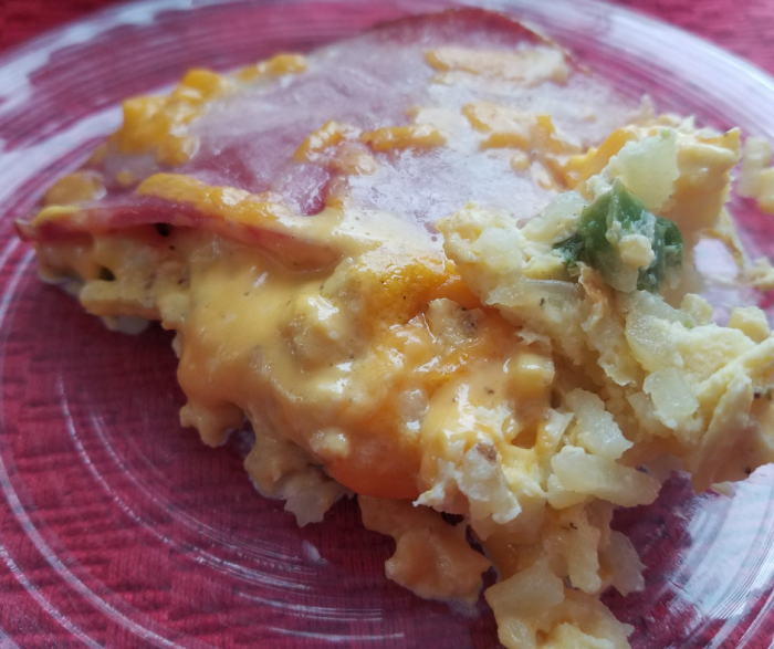 This WW FreeStyle Breakfast Recipe for a Ham and Hashbrown Cheesy Bake is a perfect option for your next weekend meal prep session! Only 4 WW FreeStyle SmartPoints per serving and full of flavor makes this a kid-friendly breakfast option!