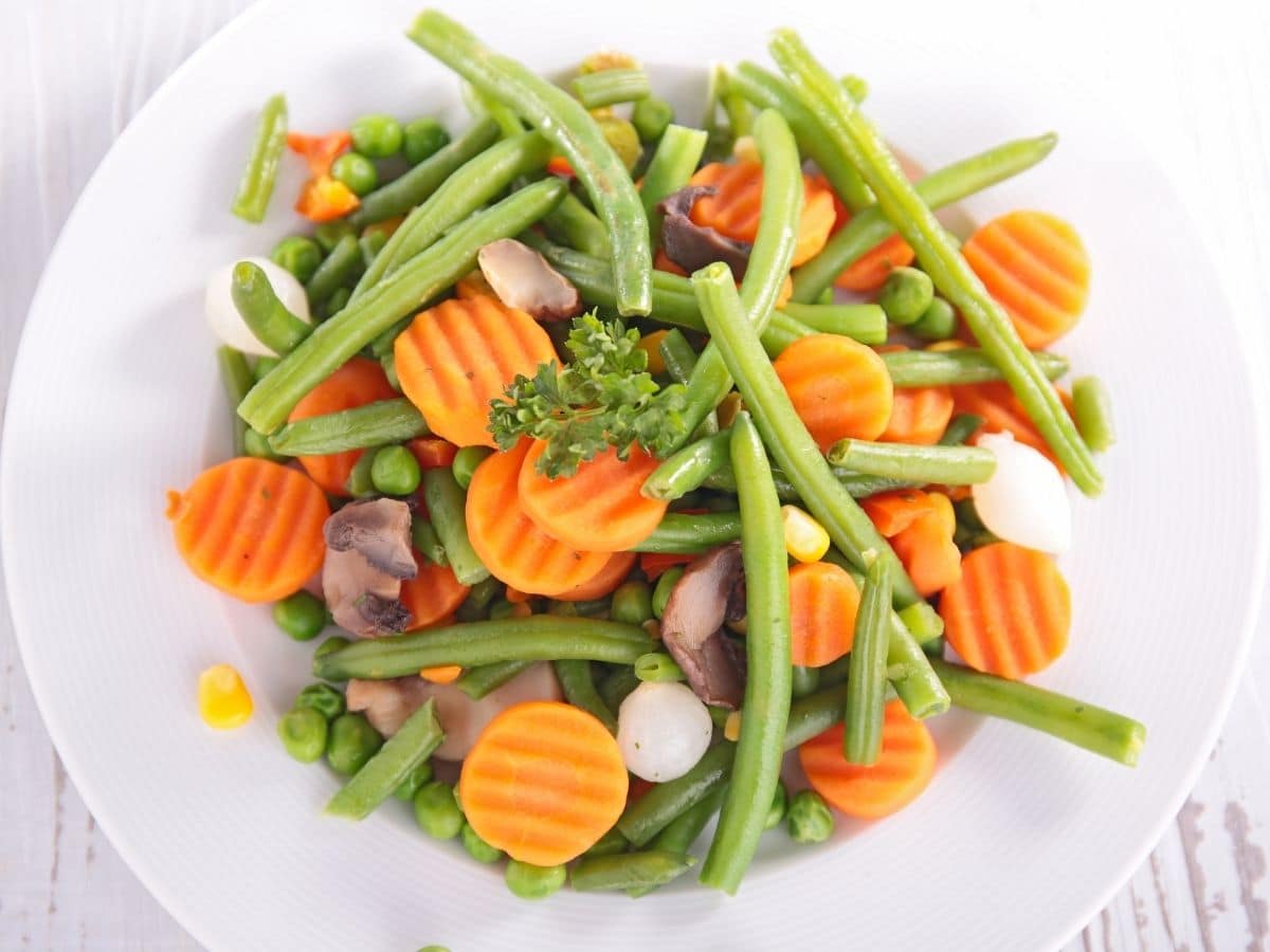 white plate of mixed vegetables