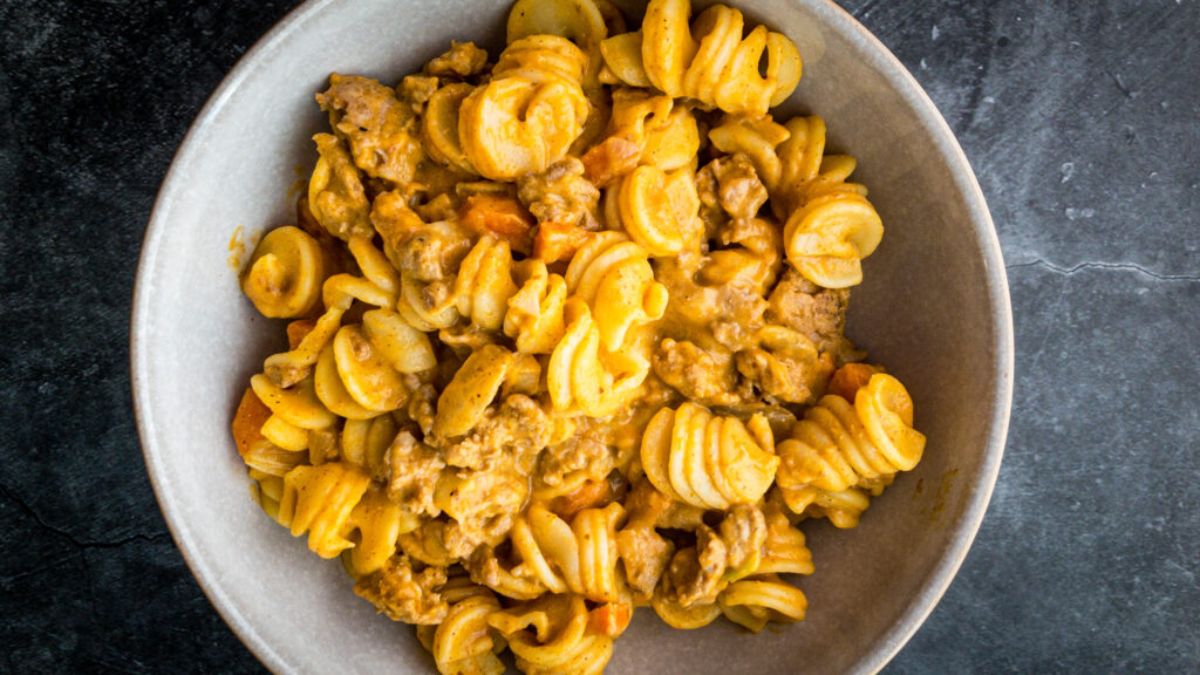 pasta in creamy pumpkin sauce